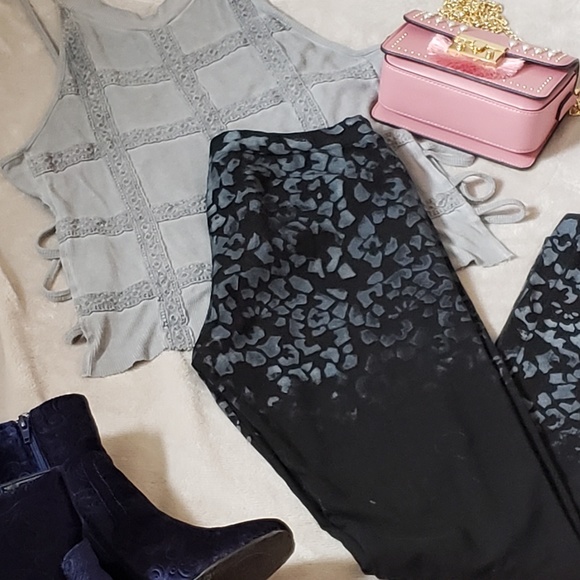 T☆ Party Paint Print Legging - Picture 3 of 3